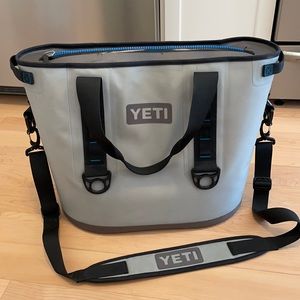 YETI Hopper 30 Cooler Excellent Used Condition